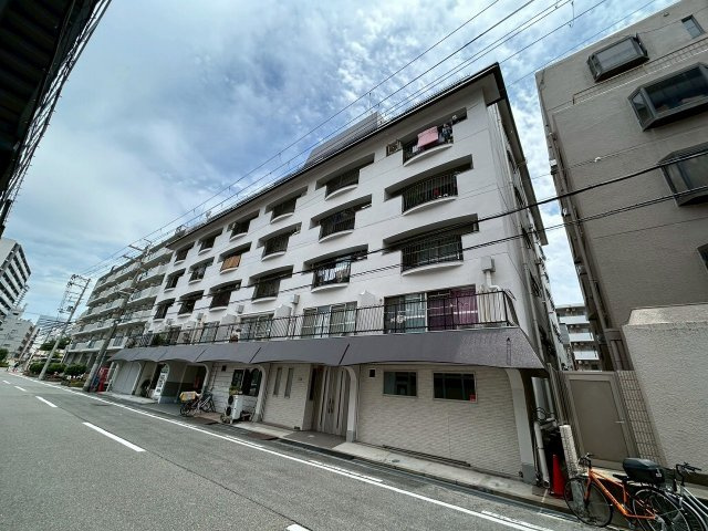 新大阪第一ハイツビルの外観