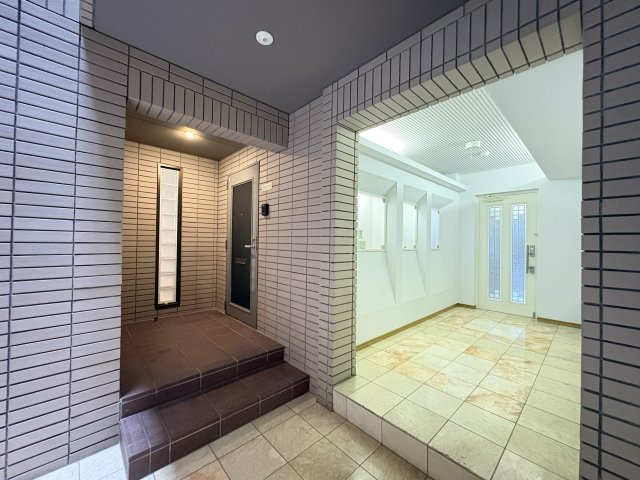 アートフォルム富塚のエントランス|エントランス