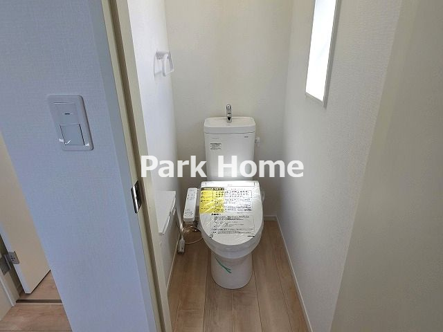 高知市種崎　新築戸建てのトイレ|２F：トイレ