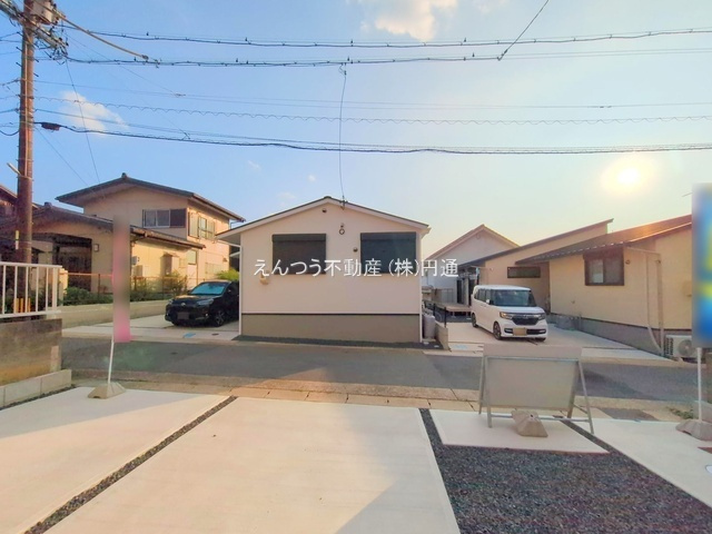 岩作三ケ峯4期の駐車場