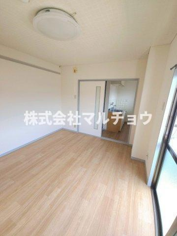 ハイツPALの洋室|落ち着いた色調の洋室です