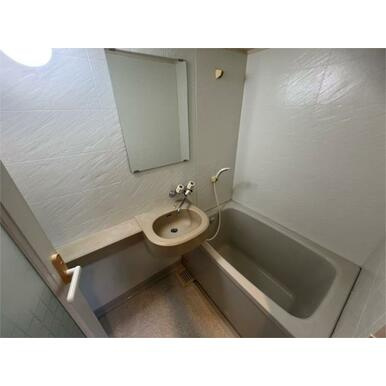 熊本市中央区水前寺１丁目の賃貸マンションの浴室