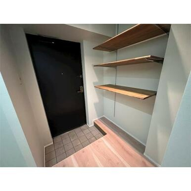 熊本市中央区水前寺１丁目の賃貸マンションの玄関