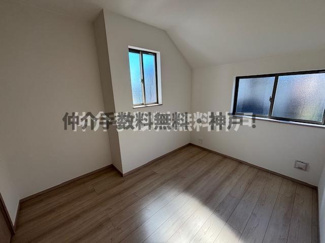 【洋室】 | 神戸市垂水区桃山台6丁目　新築戸建1号棟　仲介手数料無料！ | 使い勝手のいい洋室です