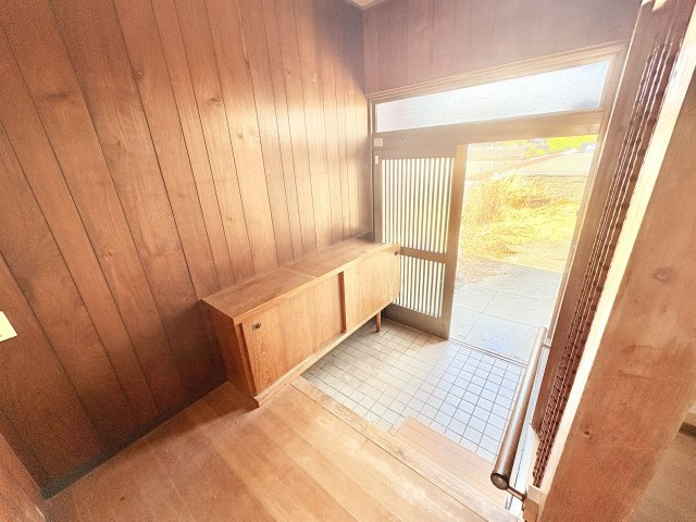 売中古戸建　中央区馬郡町の玄関