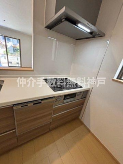 【キッチン】 | 神戸市垂水区桃山台6丁目　新築戸建2号棟　仲介手数料無料！ | お料理しやすいキッチンです