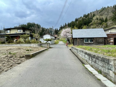 【前面道路含む現地写真】 | 山辺町要害　土地