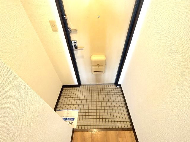 日吉壱番館の玄関