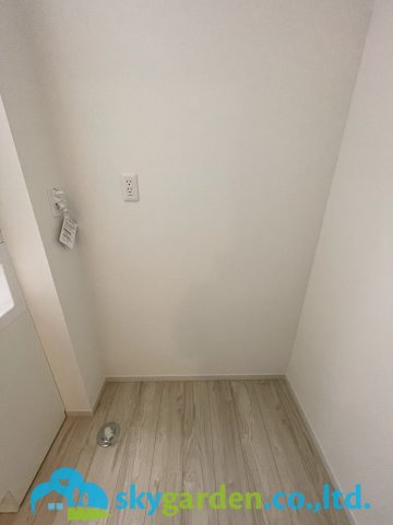 藤沢市鵠沼海岸2期　新築戸建　全3棟2号棟のランドリースペース