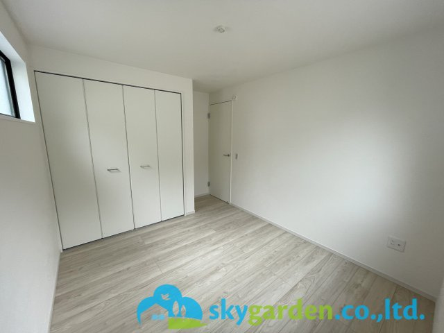 藤沢市鵠沼海岸2期　新築戸建　全3棟2号棟の洋室