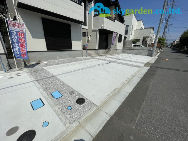 藤沢市鵠沼海岸2期　新築戸建　全3棟2号棟の駐車場