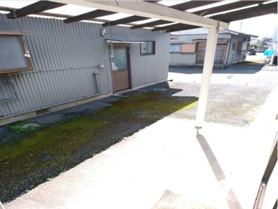 【庭】 | 安間借家