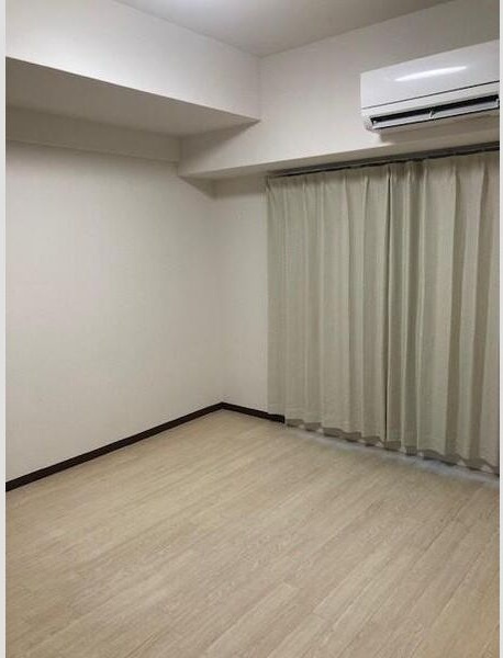 S-FORT江坂LIBERTSの居間・リビング