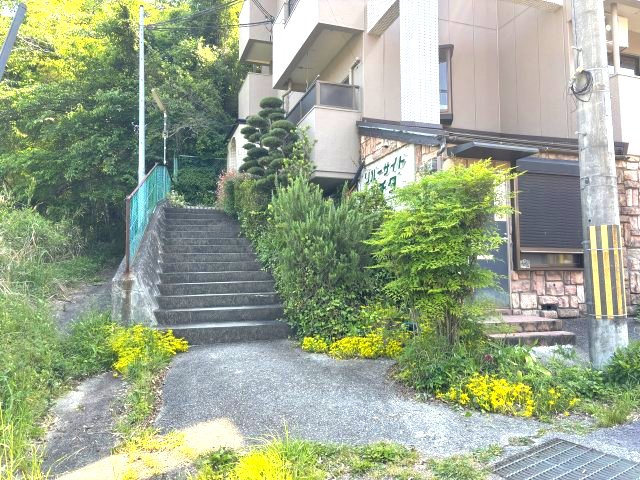 リバーサイド内田のエントランス