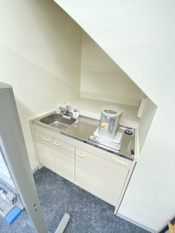 白石１丁目事務所　2F号室のキッチン|簡易的なキッチン完備です。