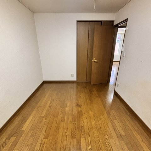 ハイツ蘭の居間・リビング