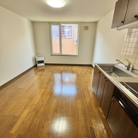 ハイツ蘭の居間・リビング