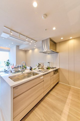 【エントランス】 | 日々の暮らしを彩るラグジュアリーな共用部