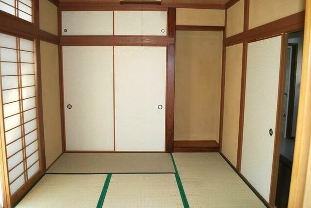 東金市御門　中古戸建の和室|内外リフォーム履歴あり 4LDK  システムキッチン　縦列2台可能（車種制限あり）閑静な田園風景