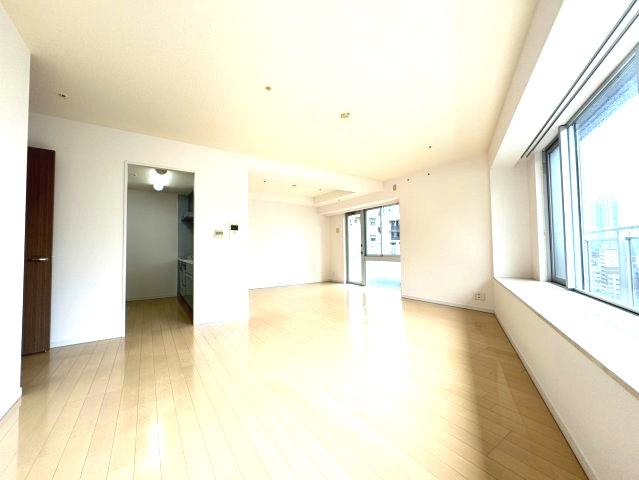 ジークレフ新神戸タワーの居間・リビング