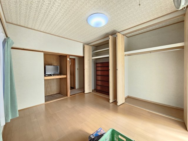 瑞浪市稲津町小里の洋室