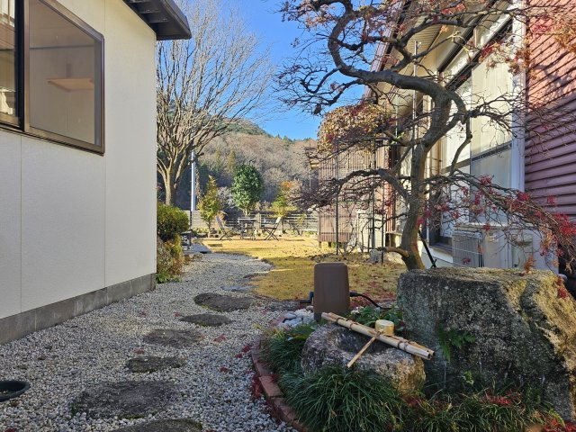 瑞浪市稲津町小里の庭