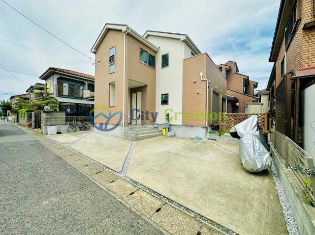 平塚市南原3丁目　築浅中古住宅の外観