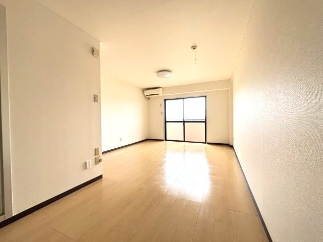 第2北山マンションの寝室