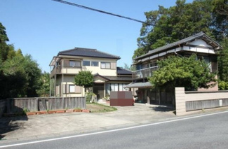 【外観】 | 長生郡白子町中里　中古戸建 | 敷地約174坪　６LDK　別棟2階建て 菜園用地あり