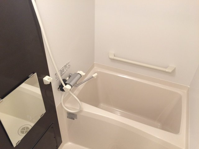 レオネクストソレーユ三木の浴室