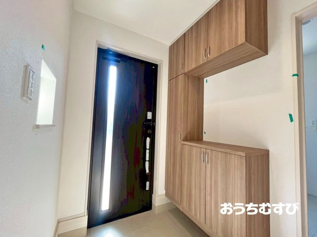 守山区中志段味8期(全1棟)の玄関