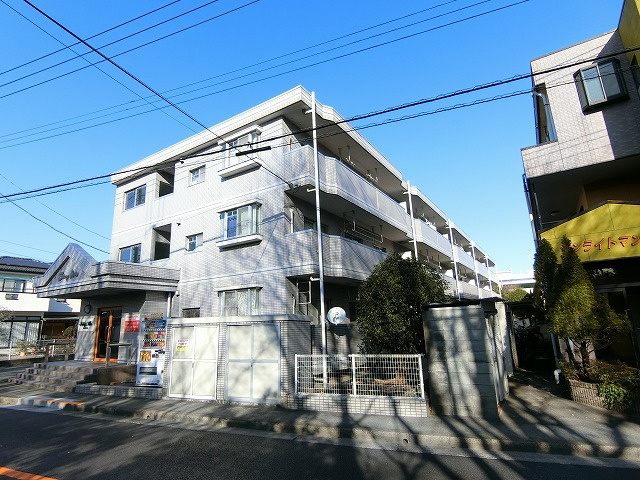 シャイニングヒルズの外観