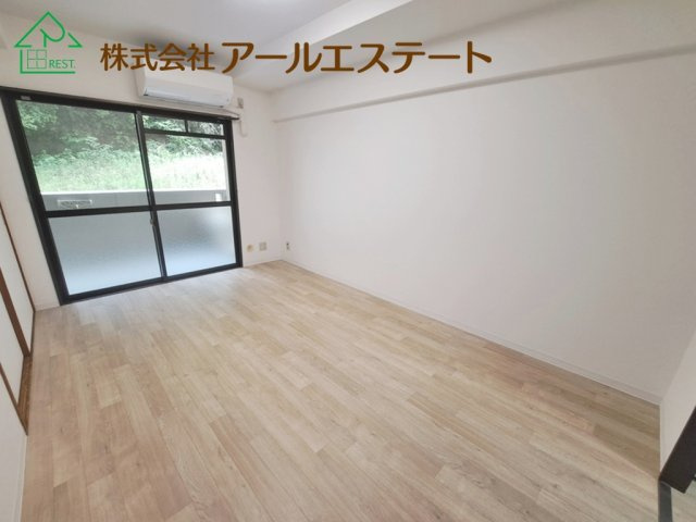 ライオンズマンション姫路西今宿　姫新線「播磨高岡駅」10分の居間・リビング