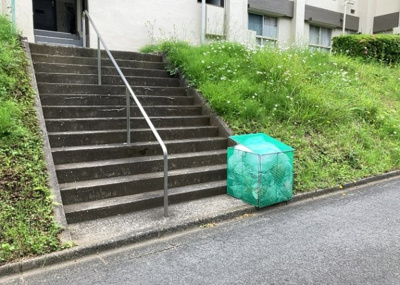 【設備】 | 緑ヶ丘第３住宅２３０２号棟 | 共有部分は、住民なら誰もが使える設備のこと。例えば駐車場やエレベーター、インターネット設備、セキュリティ設備などがあります。他にも、マンションの廊下・外部階段やエントランス・ゴミ置き場などがあります。