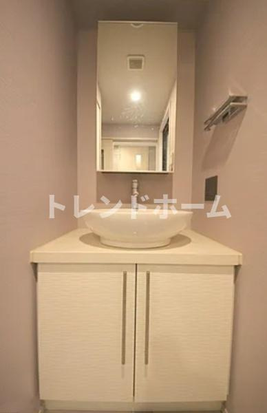 エスライズ難波Ⅲの独立洗面台|選べる家電プランあり！！