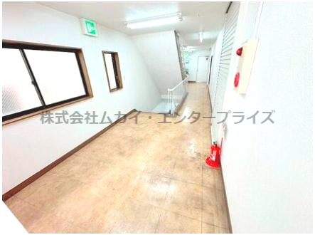 DH春日丘のロビー