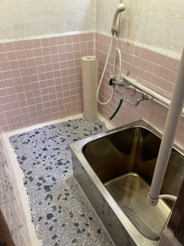 薬園町京町屋の浴室