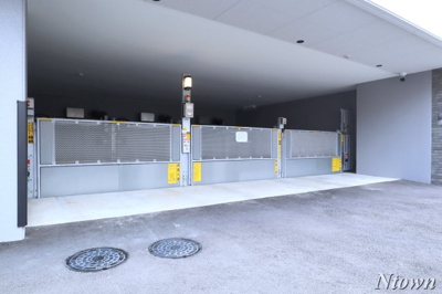 【駐車場】 | S-RESIDENCE金山三丁目 | 駐車場があるので、車を買う予定の方も安心です