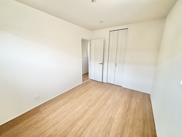 ファーストタウン海部郡第6蟹江町本町　全2棟　新築戸建の洋室