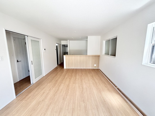 ファーストタウン海部郡第6蟹江町本町　全2棟　新築戸建の居間・リビング