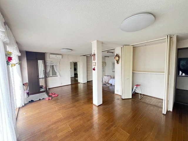 【一階一部店舗】佐倉市王子台6丁目　戸建ての居間・リビング