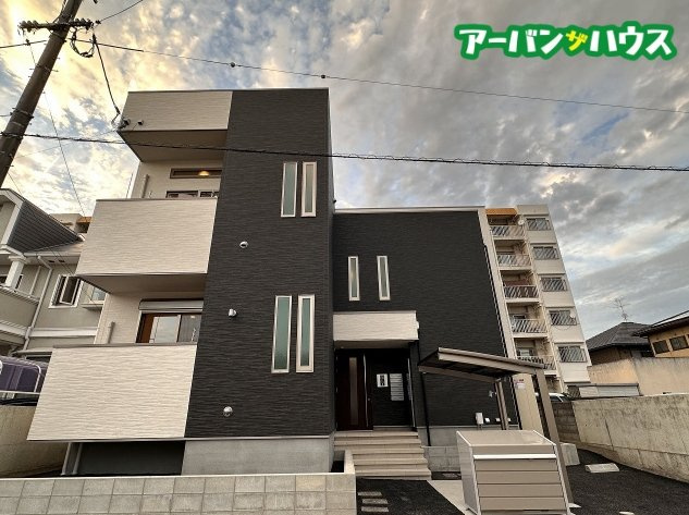 GRANDTIC SK 奥田の外観
