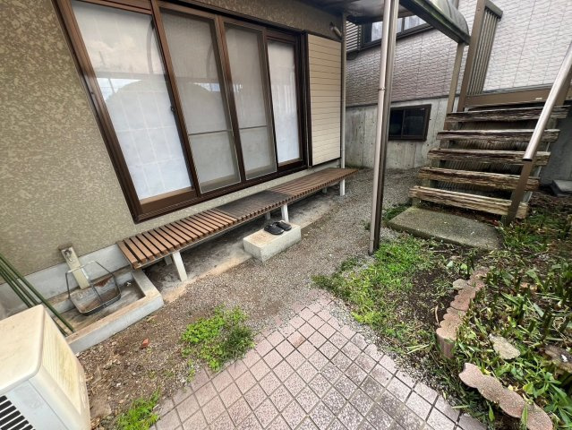 高城町桜木戸建の庭