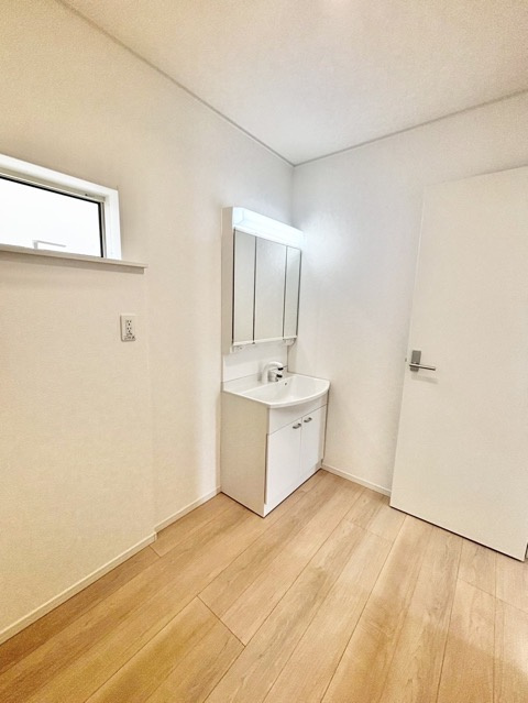 クレイドルガーデン東郷町諸輪第7　全8棟　新築戸建の独立洗面台