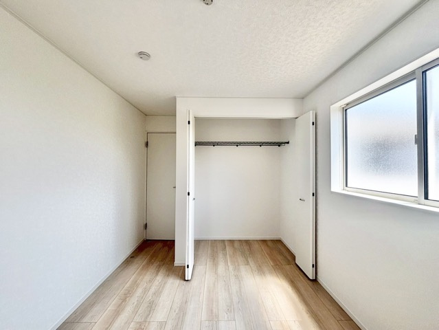 クレイドルガーデン東郷町諸輪第7　全8棟　新築戸建の洋室