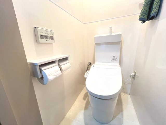 レジデンス國富のトイレ|ゆったりとした空間のトイレです