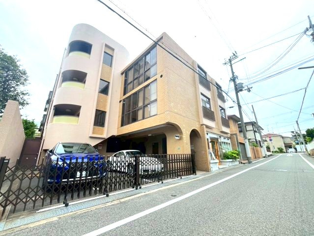 レジデンス國富の外観|外観は落ち着いています