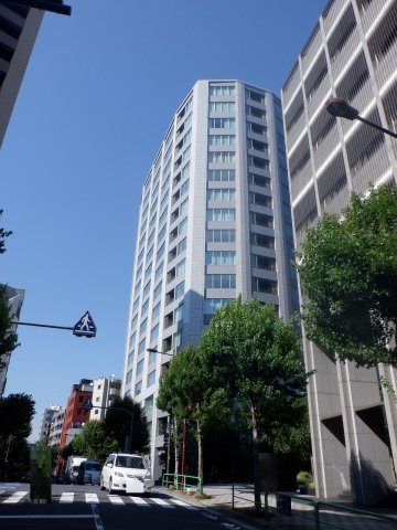 ザ・パークハウスグラン三番町26の外観