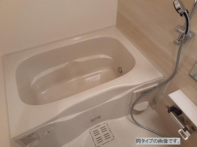 CREVANCE亀戸の浴室