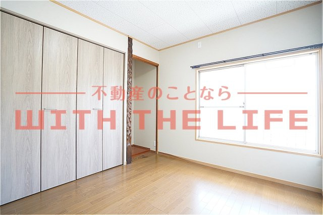 髙崎アパート【キャンペーン対象物件】の洋室|明るい洋室です